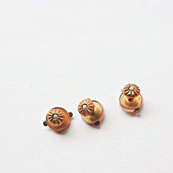 Antique Gold Buttons For Antique Detachable Collar - Picture 1 of 2